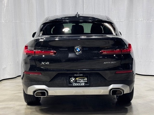 2023 BMW X4 xDrive30i