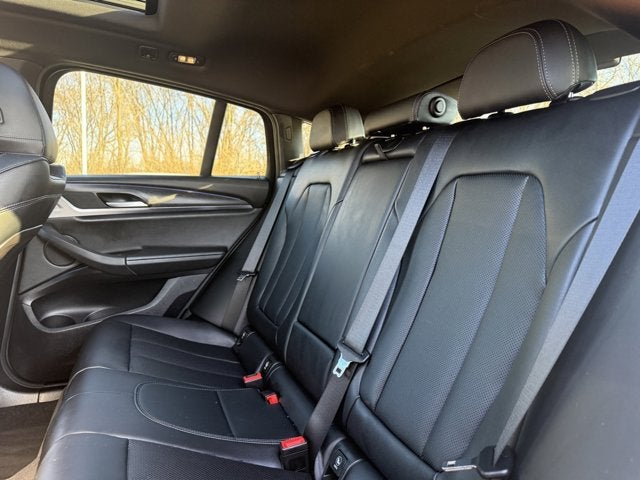 2023 BMW X4 xDrive30i