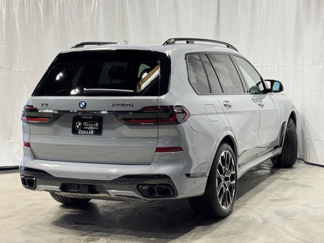 2025 BMW X7 M60i