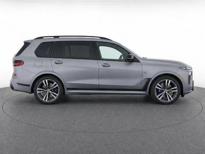 2027 BMW X7 M60i
