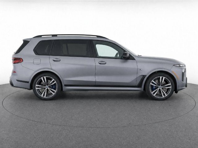 2027 BMW X7 M60i
