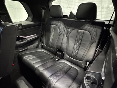 2024 BMW X7 M60i