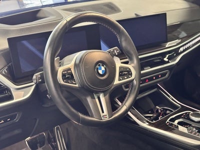 2024 BMW X7 M60i
