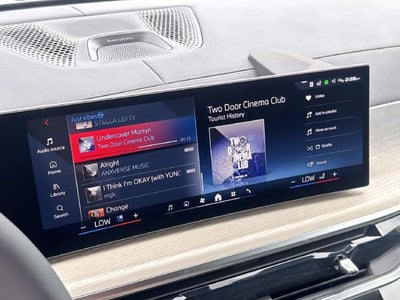 2027 BMW X7 M60i