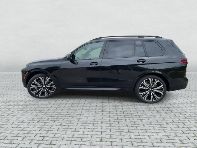 2027 BMW X7 M60i