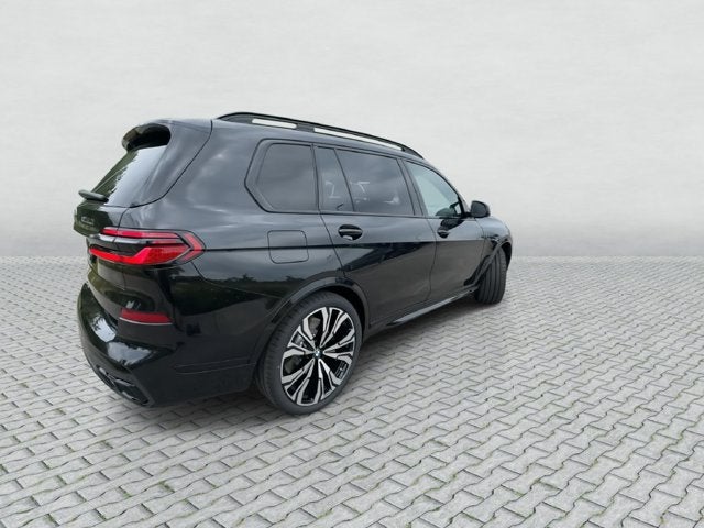 2027 BMW X7 M60i