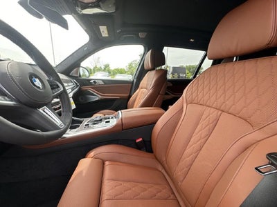 2027 BMW X7 M60i