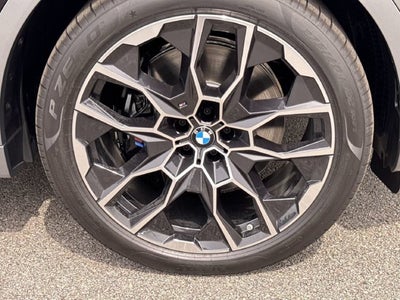 2027 BMW X7 M60i