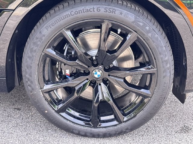 2027 BMW X7 M60i