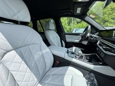 2026 BMW X5 M60i