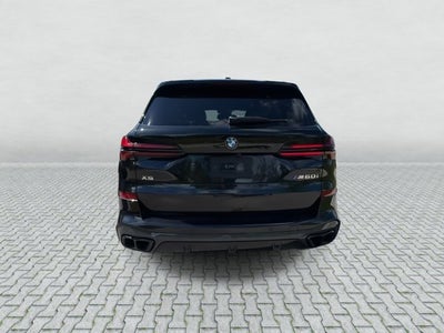 2025 BMW X5 M60i