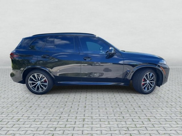 2025 BMW X5 M60i