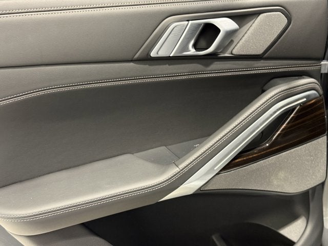 2024 BMW X6 xDrive40i