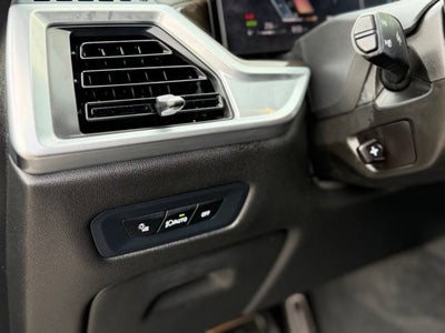 2024 BMW X6 xDrive40i