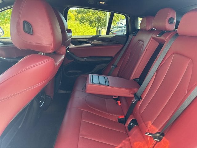 2025 BMW X4 M40i