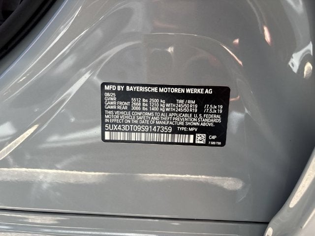 2025 BMW X4 M40i