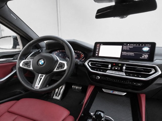 2025 BMW X4 M40i