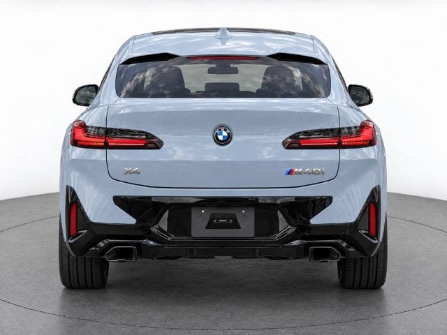 2025 BMW X4 M40i