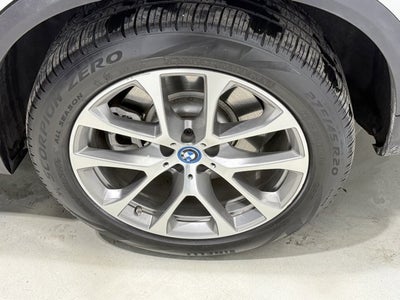 2024 BMW X5 xDrive50e