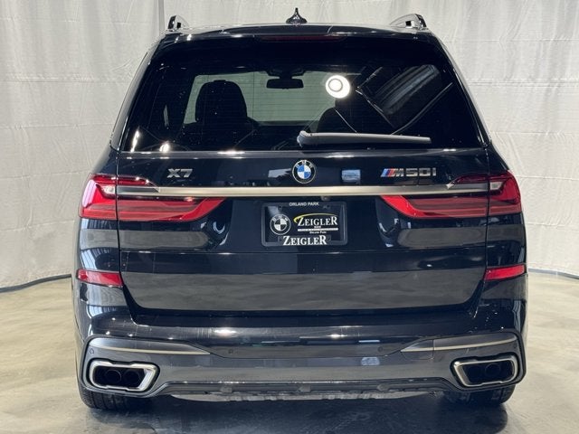 2022 BMW X7 M50i