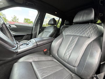 2021 BMW X7 M50i