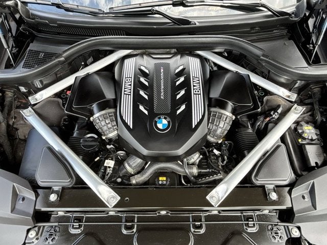 2021 BMW X7 M50i