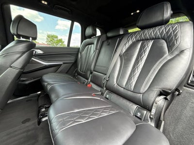 2021 BMW X7 M50i
