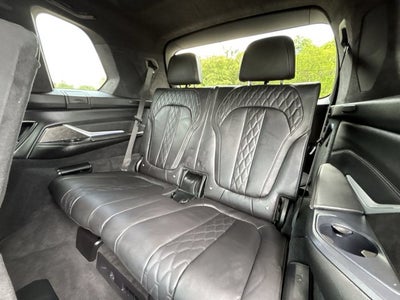 2021 BMW X7 M50i