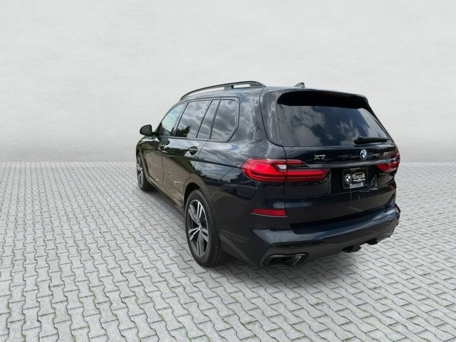 2021 BMW X7 M50i