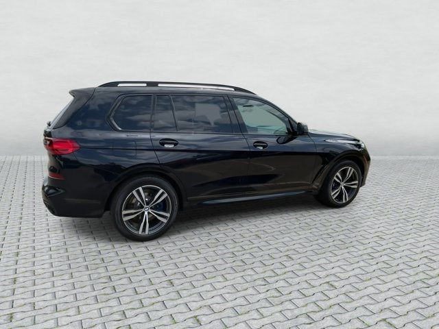2021 BMW X7 M50i