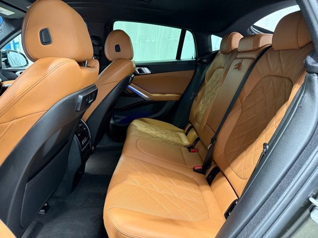 2023 BMW X6 xDrive40i