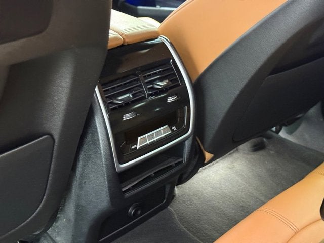 2023 BMW X6 xDrive40i