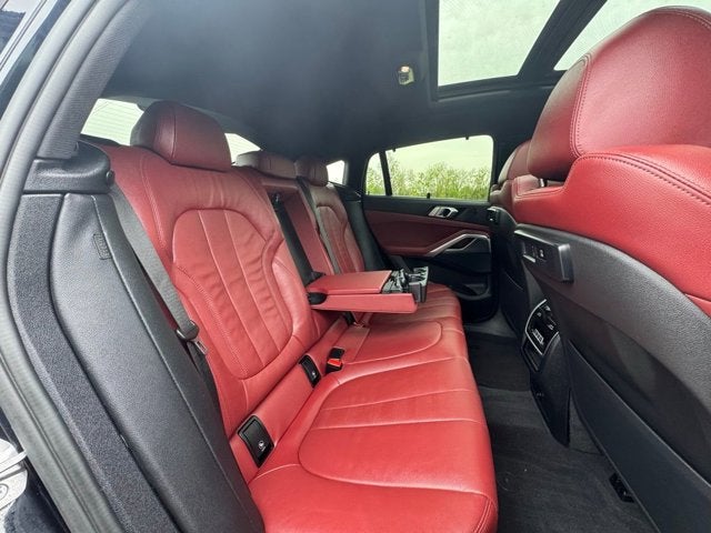 2022 BMW X6 xDrive40i