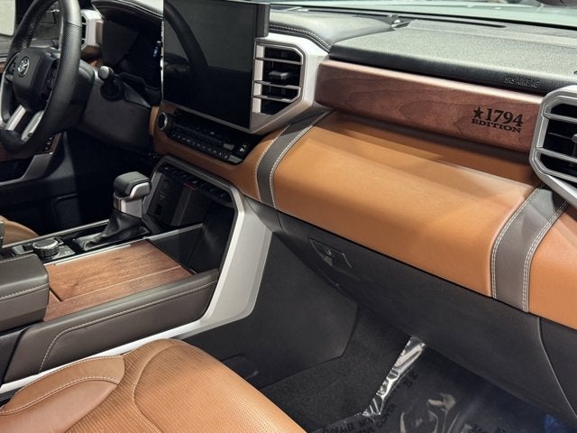 2025 Toyota Sequoia Platinum