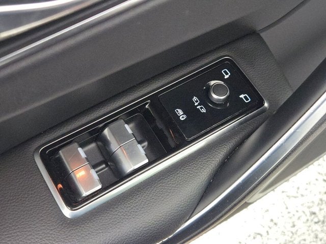 2024 Jaguar F-PACE R-Dynamic S