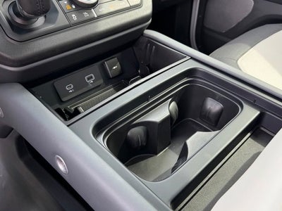 2024 Land Rover Defender X-Dynamic SE