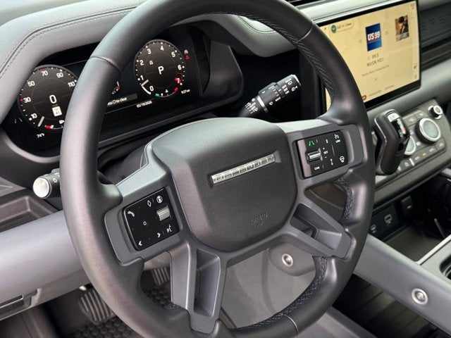 2024 Land Rover Defender X-Dynamic SE