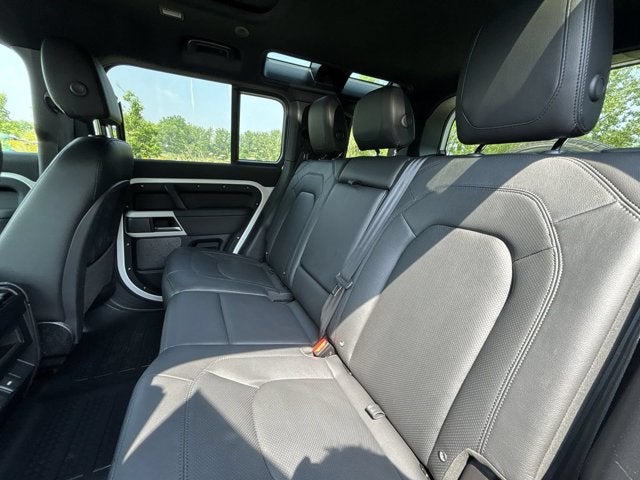 2024 Land Rover Defender S