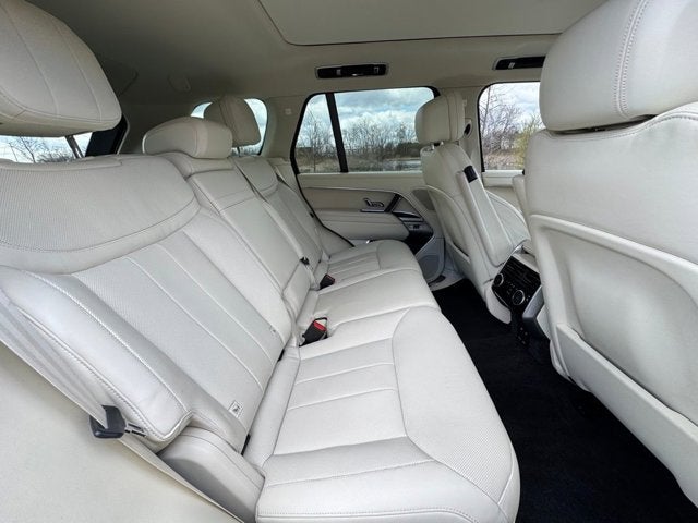 2023 Land Rover Range Rover SE