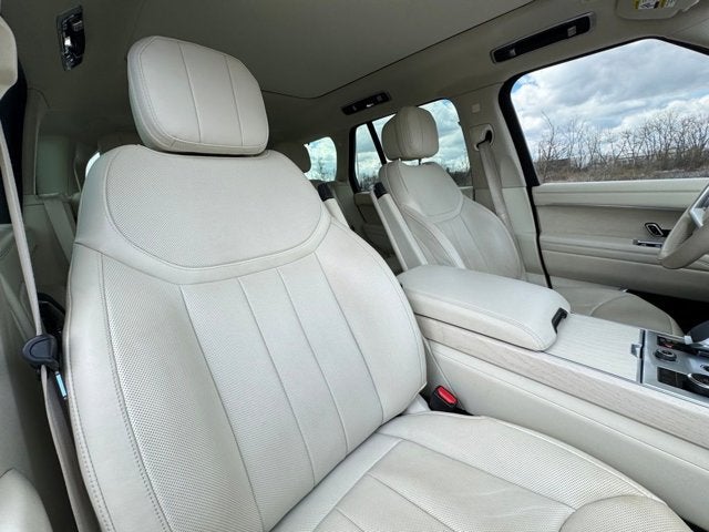 2023 Land Rover Range Rover SE