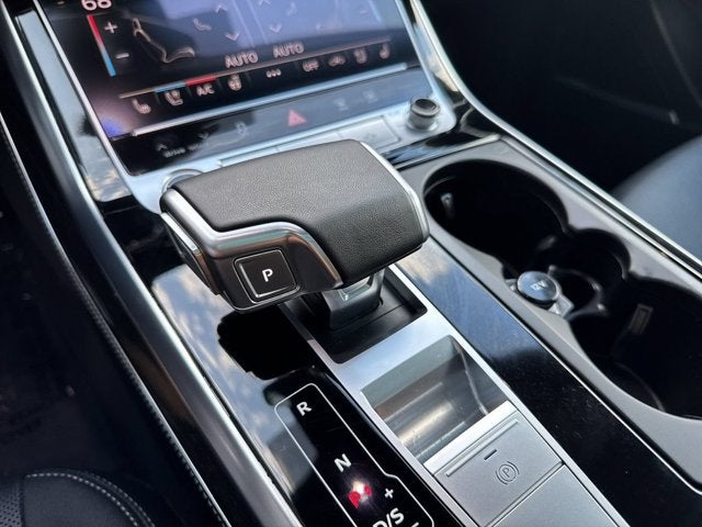 2025 Audi Q8 Premium Plus