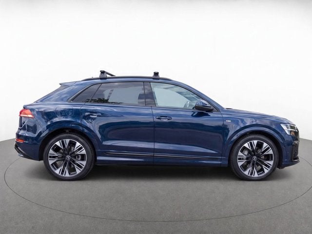 2025 Audi Q8 Premium Plus