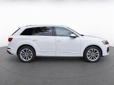 2025 Audi Q7 Premium Plus