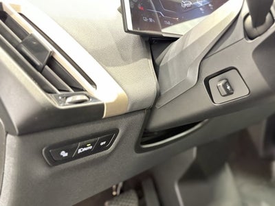 2025 BMW iX xDrive50