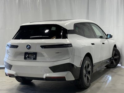 2025 BMW iX xDrive50