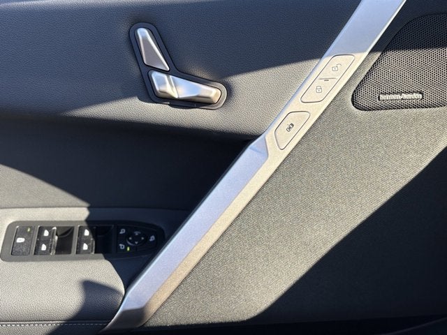 2025 BMW iX xDrive50