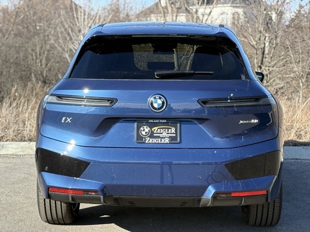 2025 BMW iX xDrive50