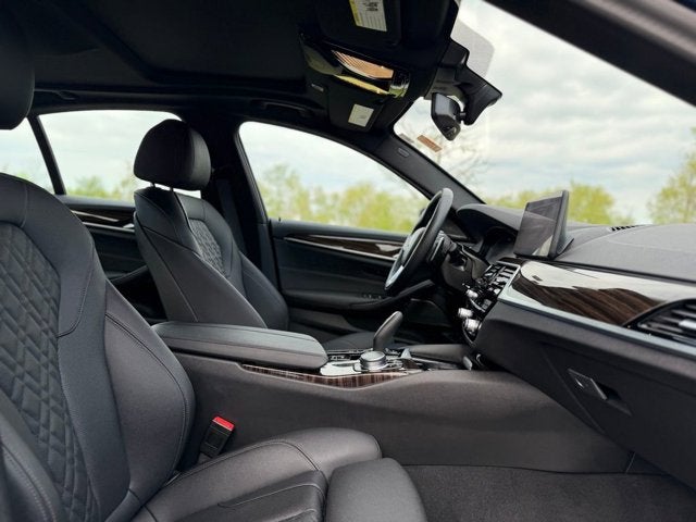 2023 BMW 5 Series 530e xDrive