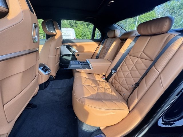 2026 BMW 7 Series 740i xDrive