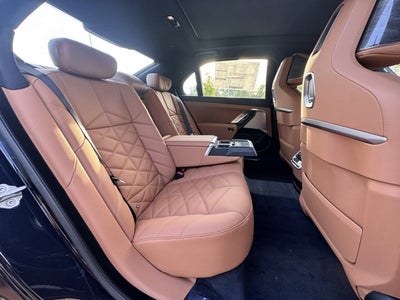 2026 BMW 7 Series 740i xDrive